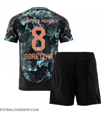Bayern Munich Leon Goretzka #8 Dětské Venkovní Dres 2024-25 Krátký Rukáv (+ trenýrky)